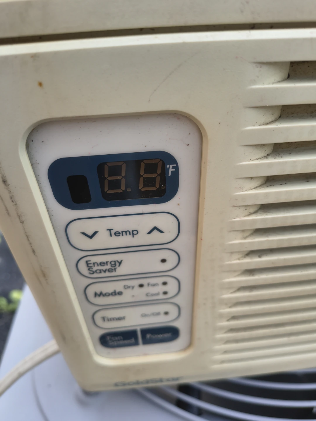 Gold star 5200 btu air conditioner - photo 2