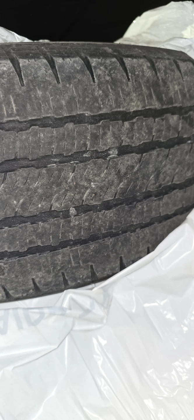Free, 4 tires, Low Threads P235/60R17 100T