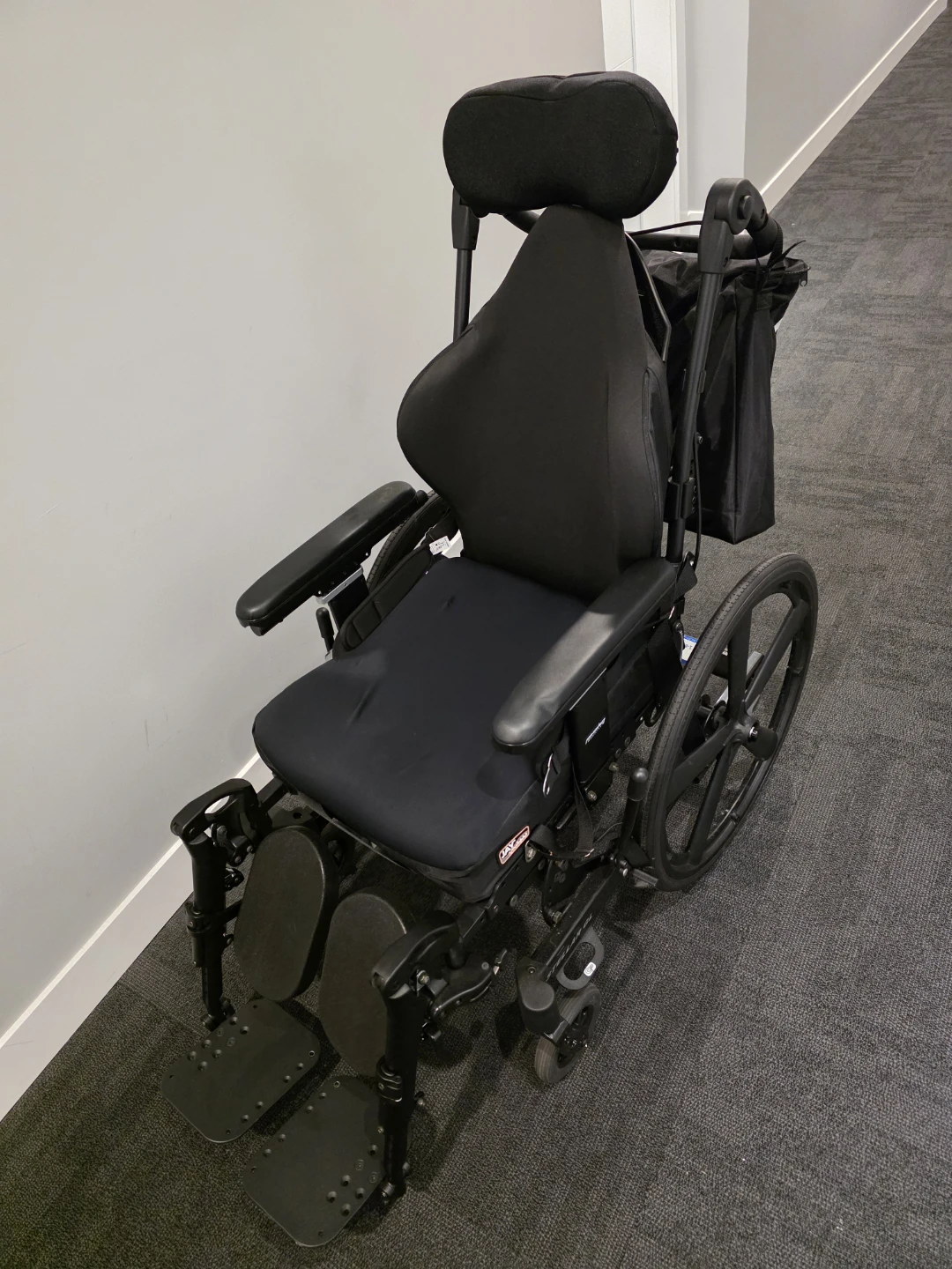 Wheelchair - photo 3