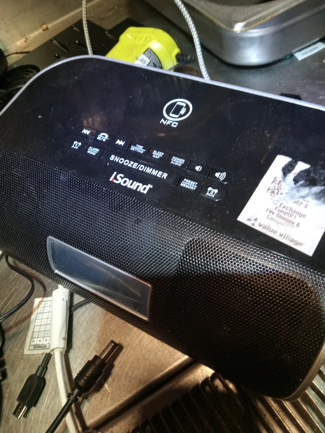 iSound Snooze/Dimmer Bluetooth Speaker - photo 2