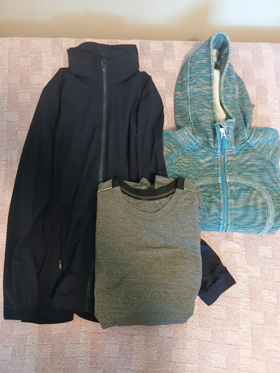 Lululemon Women's lot ( Medium ) Summer jacket- Shirt - Sweater