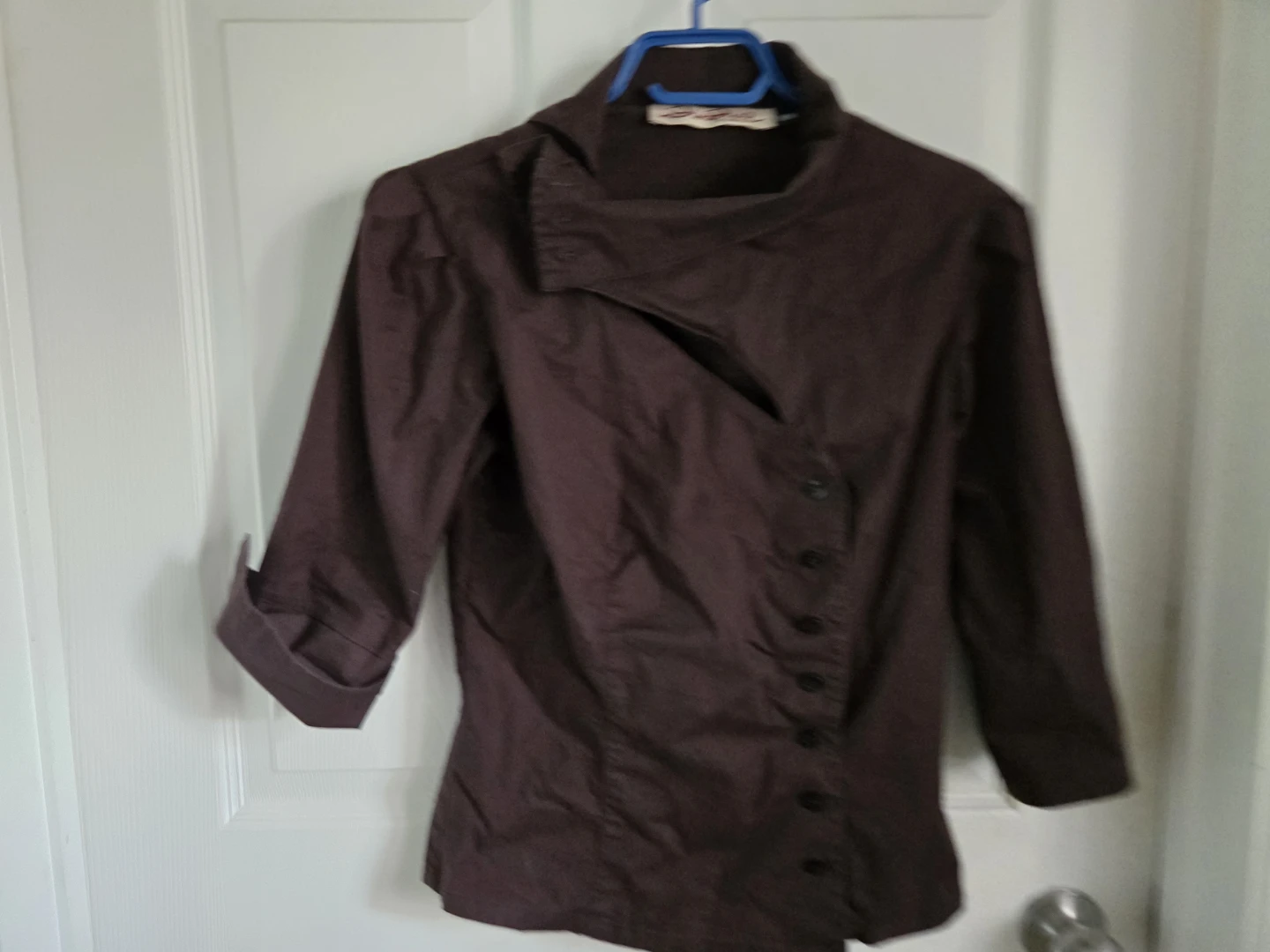 ⚽ Unique, Stylish Women's Brown Button-Up Shirt (Multi-Closure!) - photo 2
