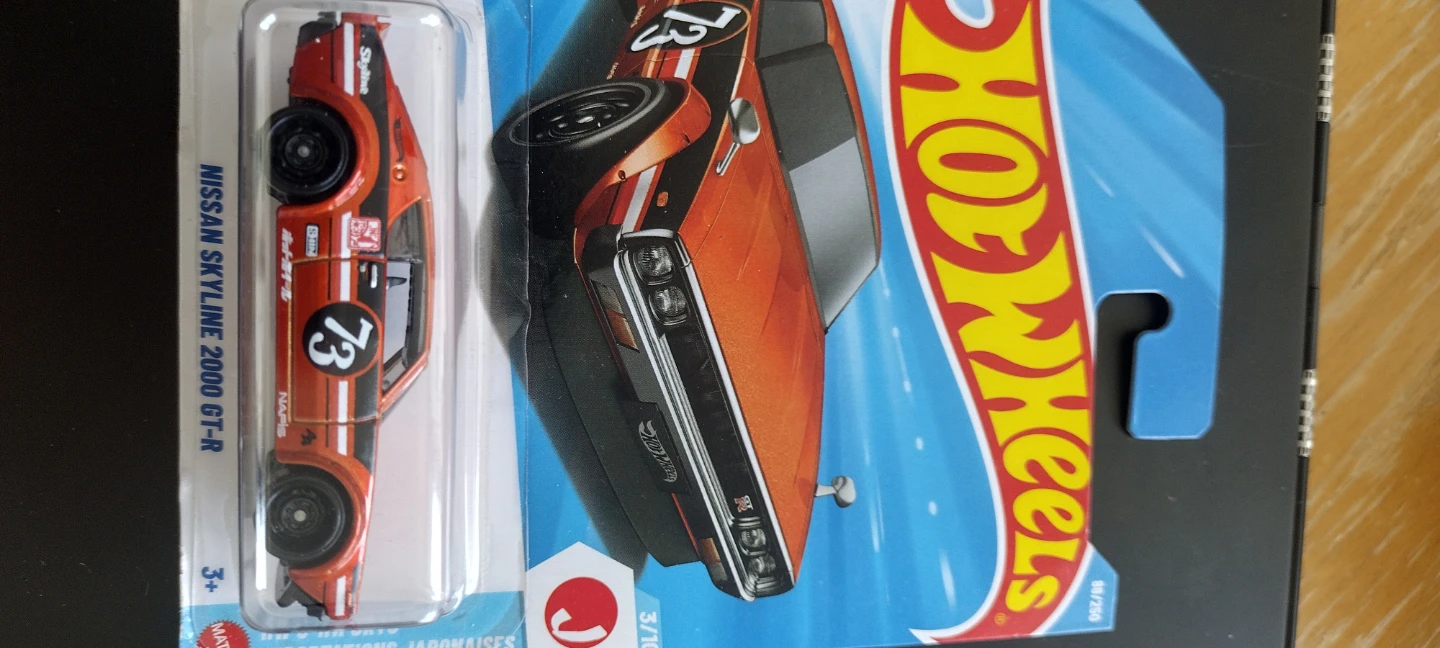 Hot Wheels Nissan Skyline 2000 GT-R Toy Car - photo 3