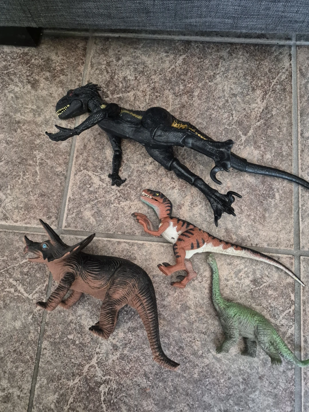 Lot of  Dinosaur Figures - photo 2