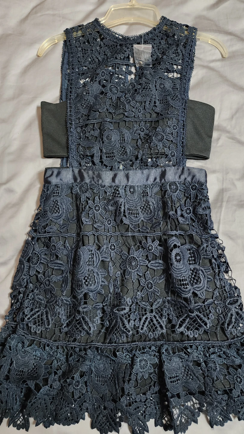 Lace Cutout Dress - photo 4