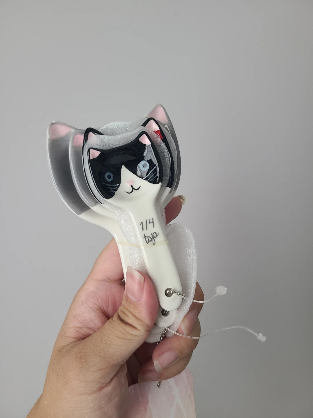 Cat-shaped measuring spoons