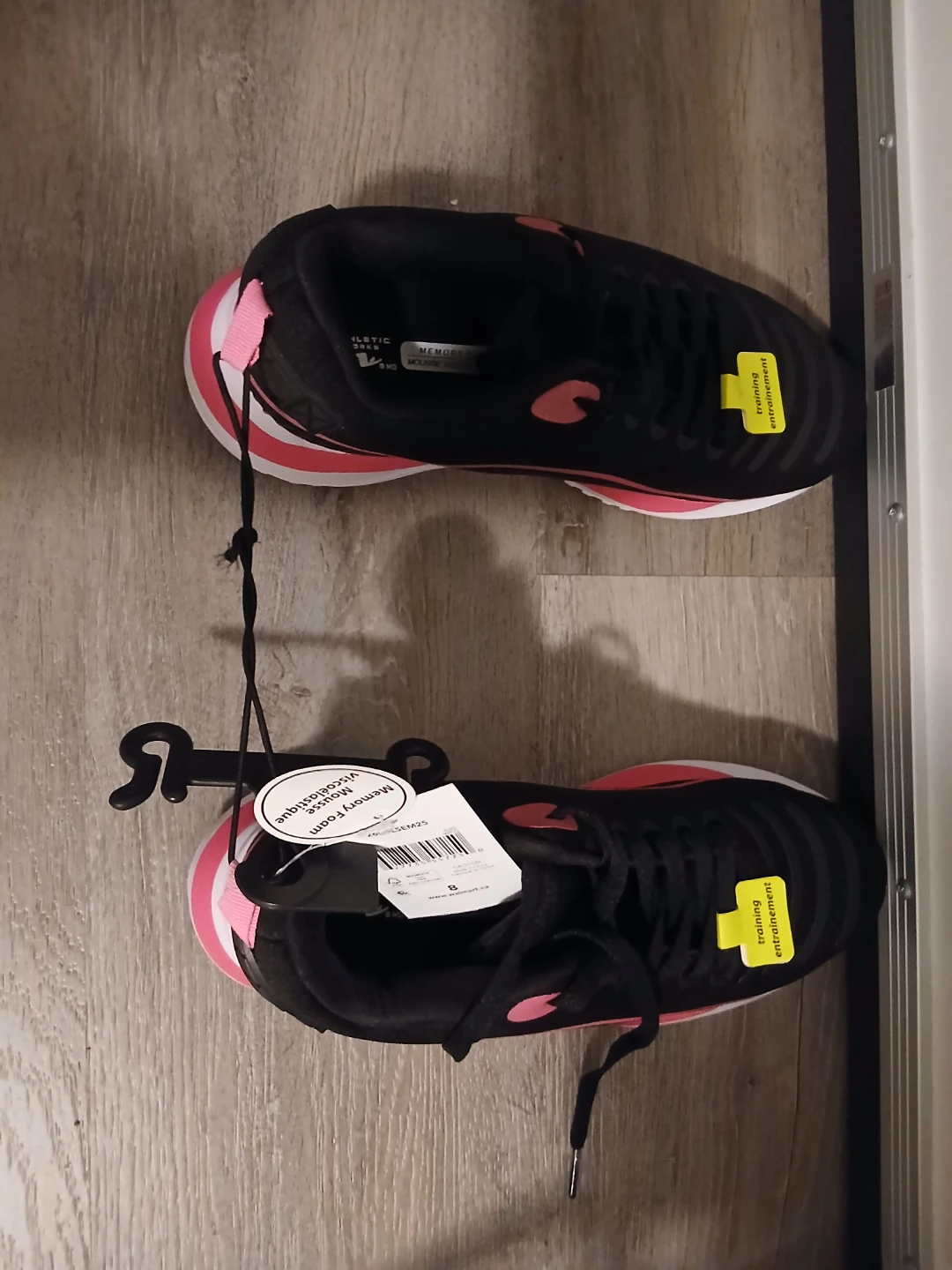 Athletic Shoes - Black/Pink