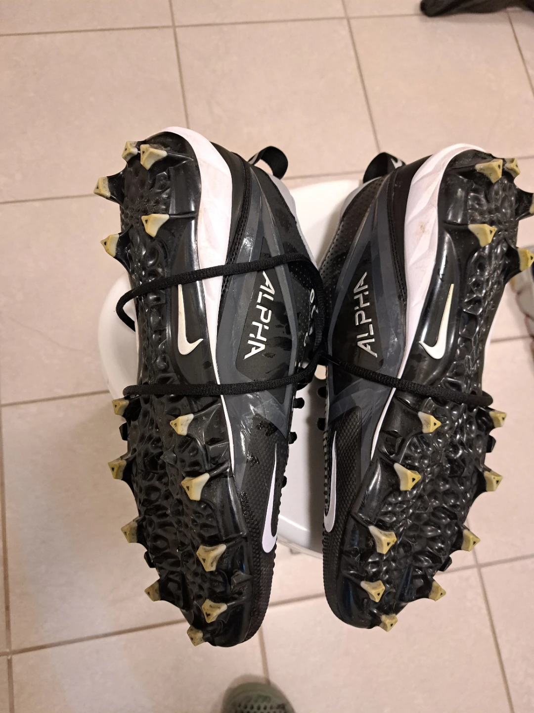 Nike Alpha Men's Football Cleats - photo 2