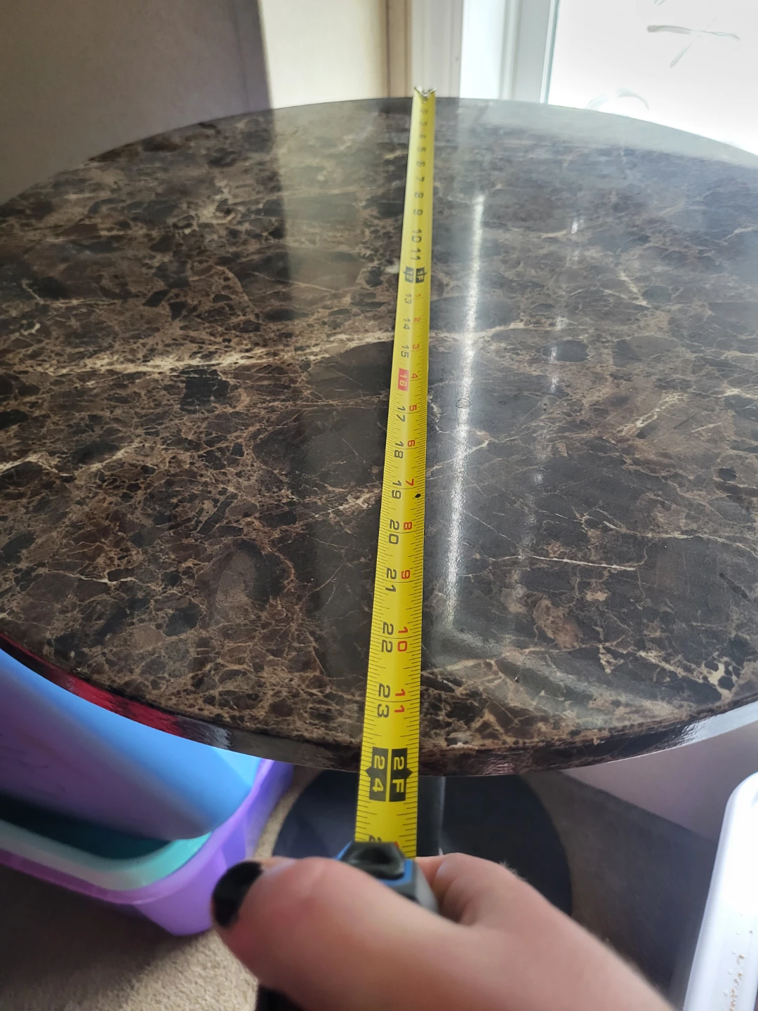 Tall round bar table - photo 3