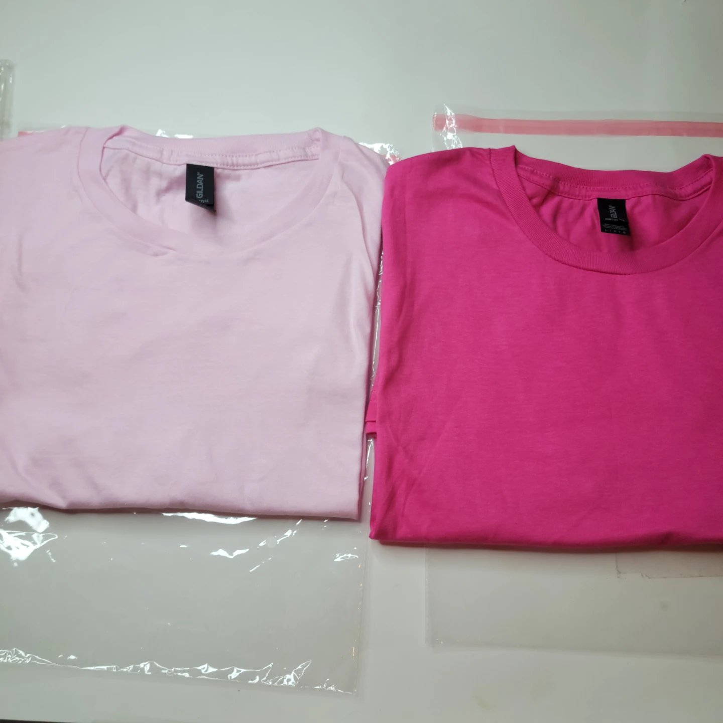 Gildan Softstyle T-Shirts - Large⚽️ - photo 2