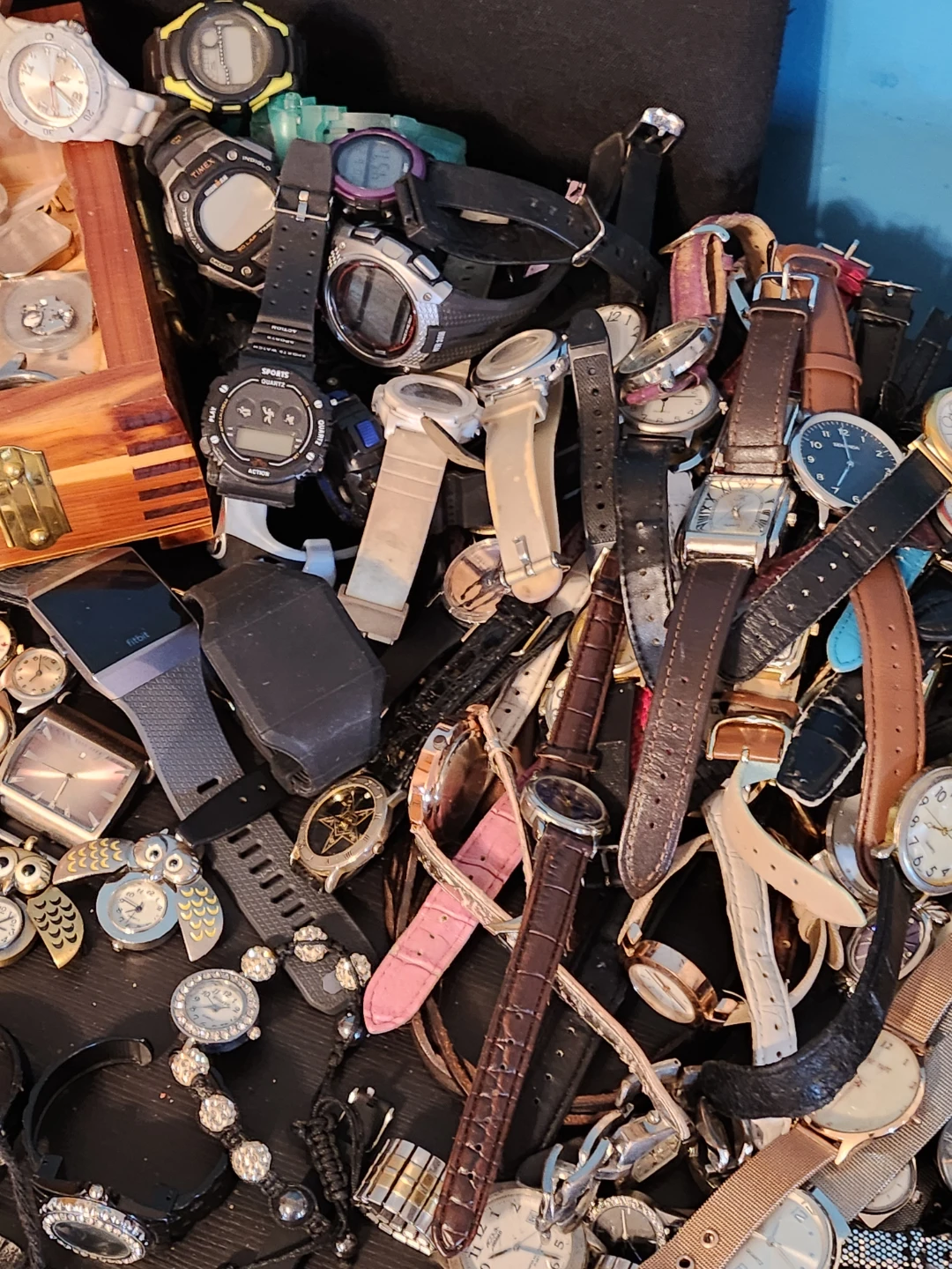 Assorted Collection of Watches - photo 3