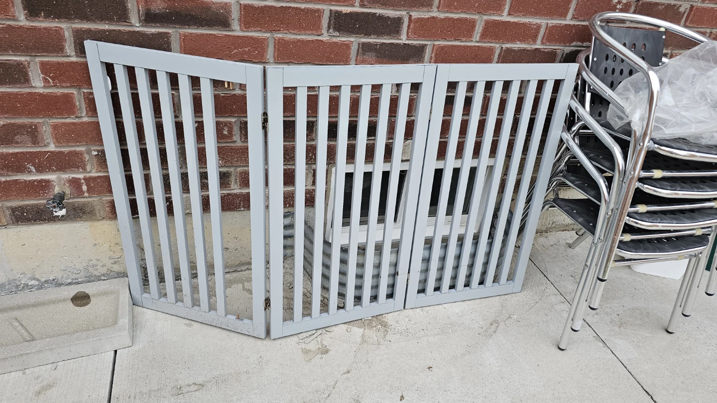 Grey Wooden Pet Gate - photo 3