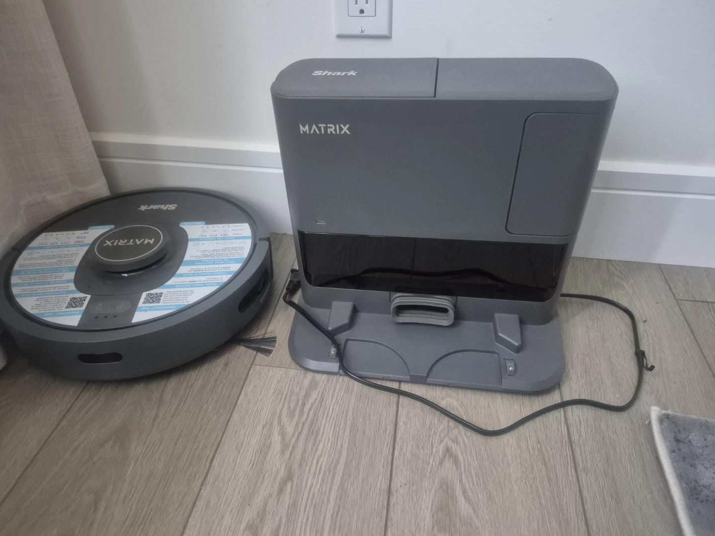 Shark Matrix Robot Vacuum with Self-Empty