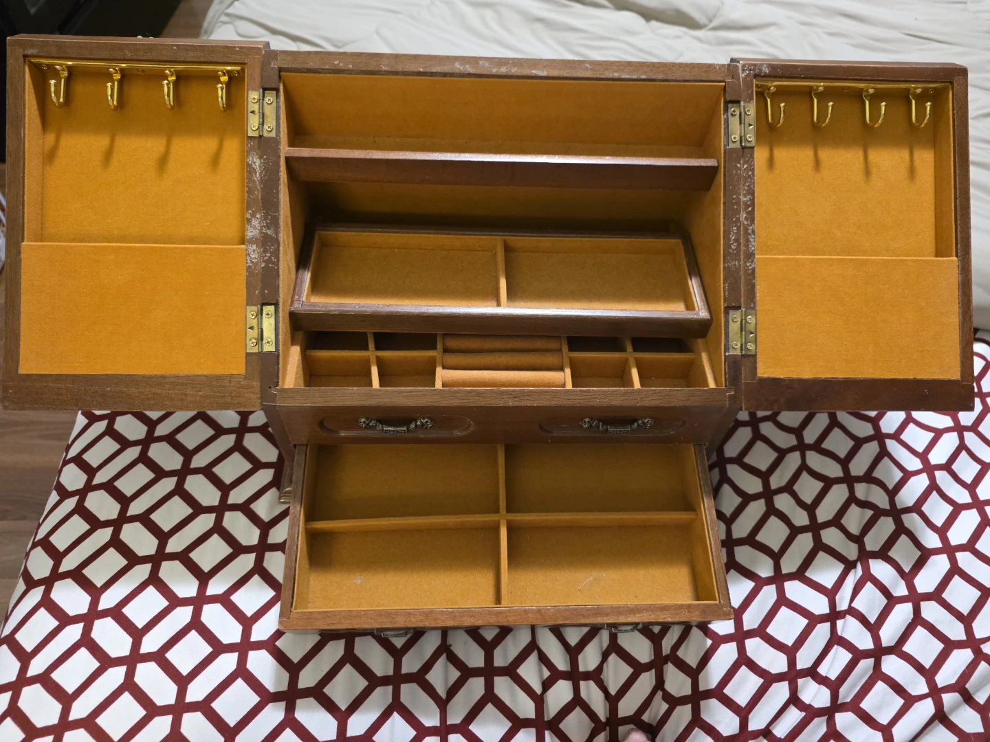 Vintage Wooden Jewellery Box with Mirrored Doors - photo 3