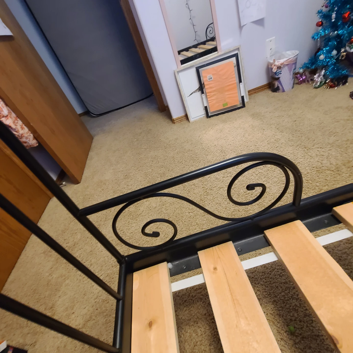 IKEA bedframe - photo 3