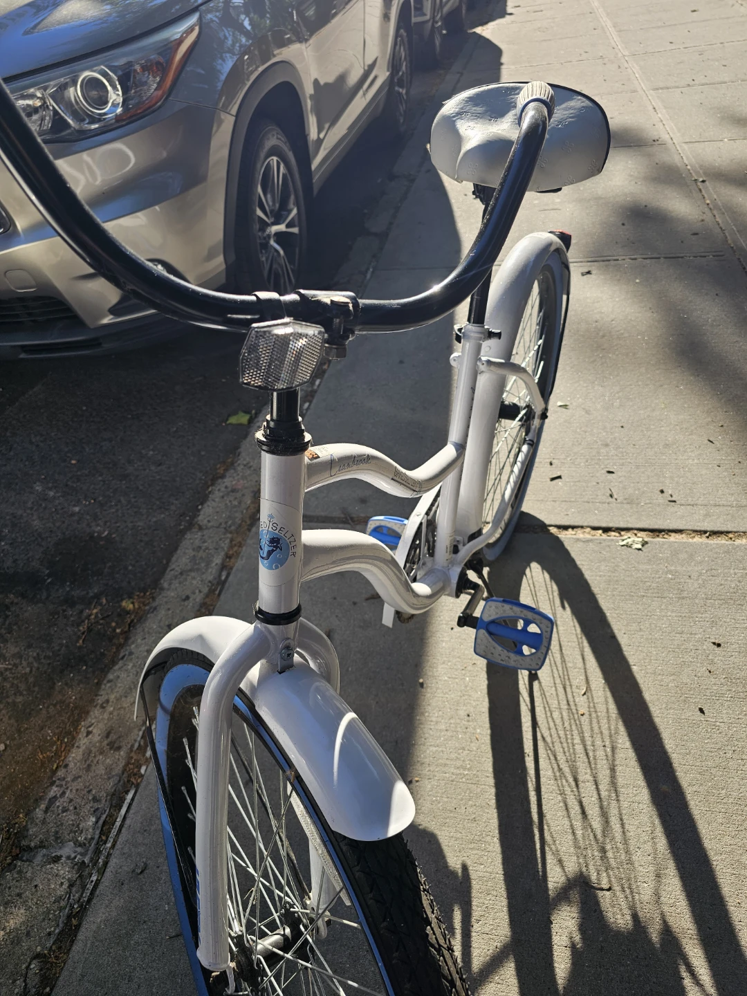 White Spiked Seltzer Cruiser Bike - photo 3