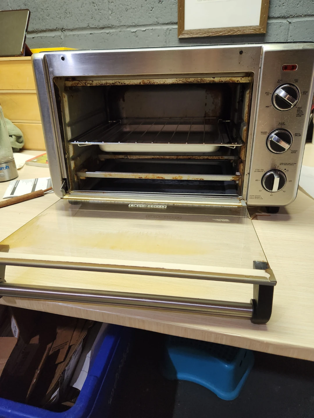 Black & Decker Toaster Oven - photo 2