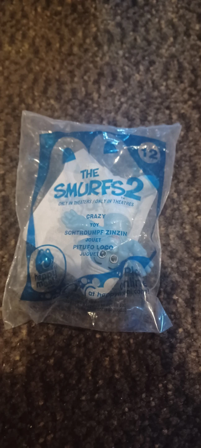 The smurfs 2 toy