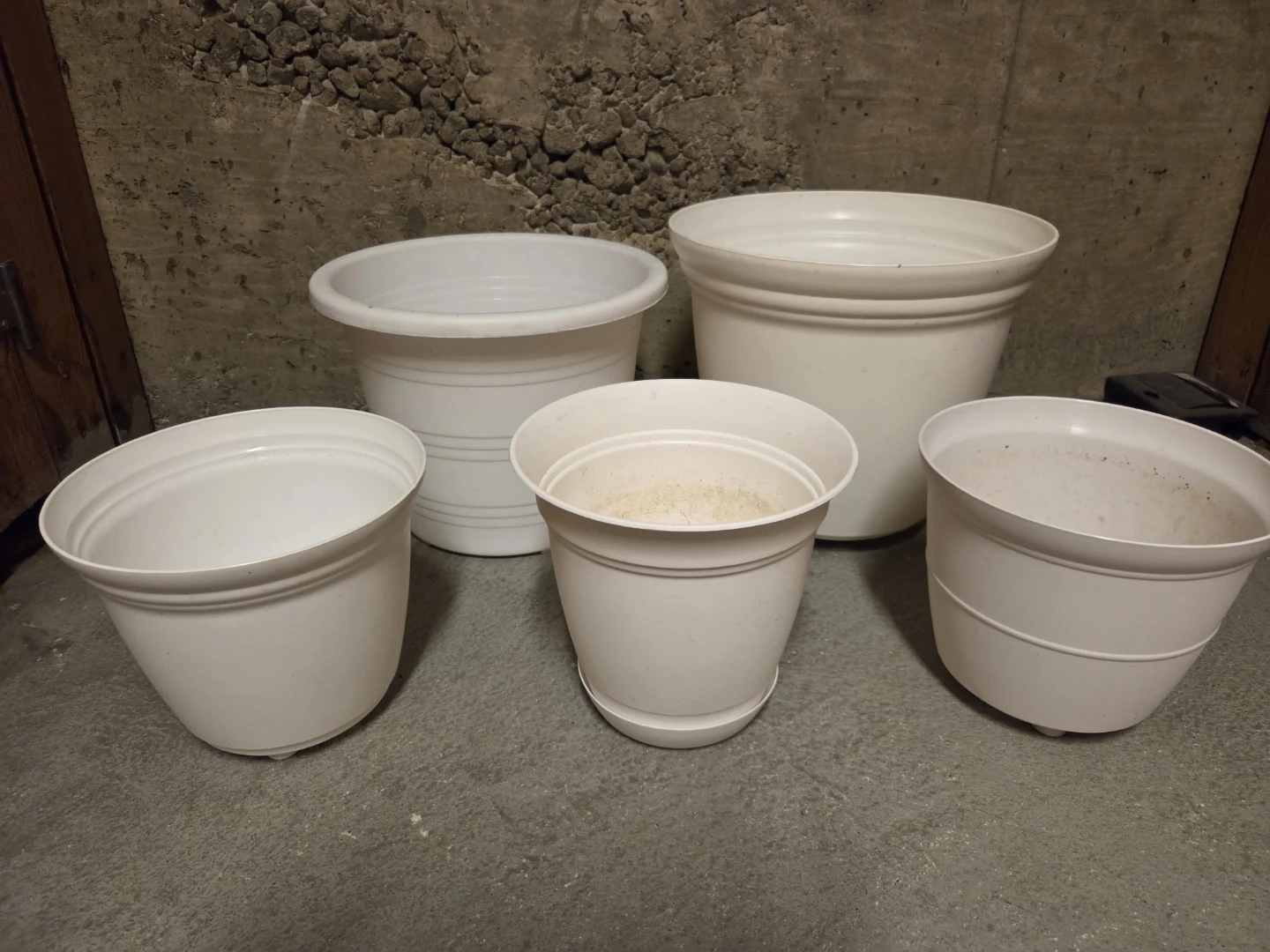 White Plant Pots / Planters