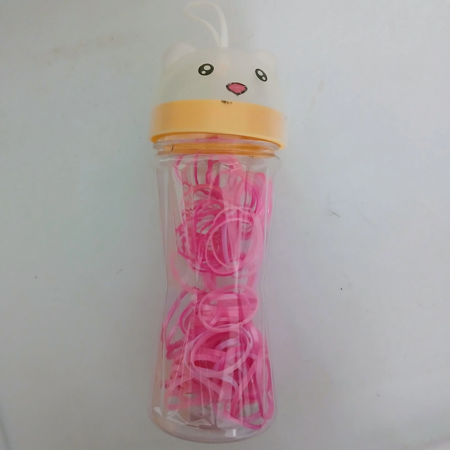 Cute Cat Container with Pink Hair Ties ⚽