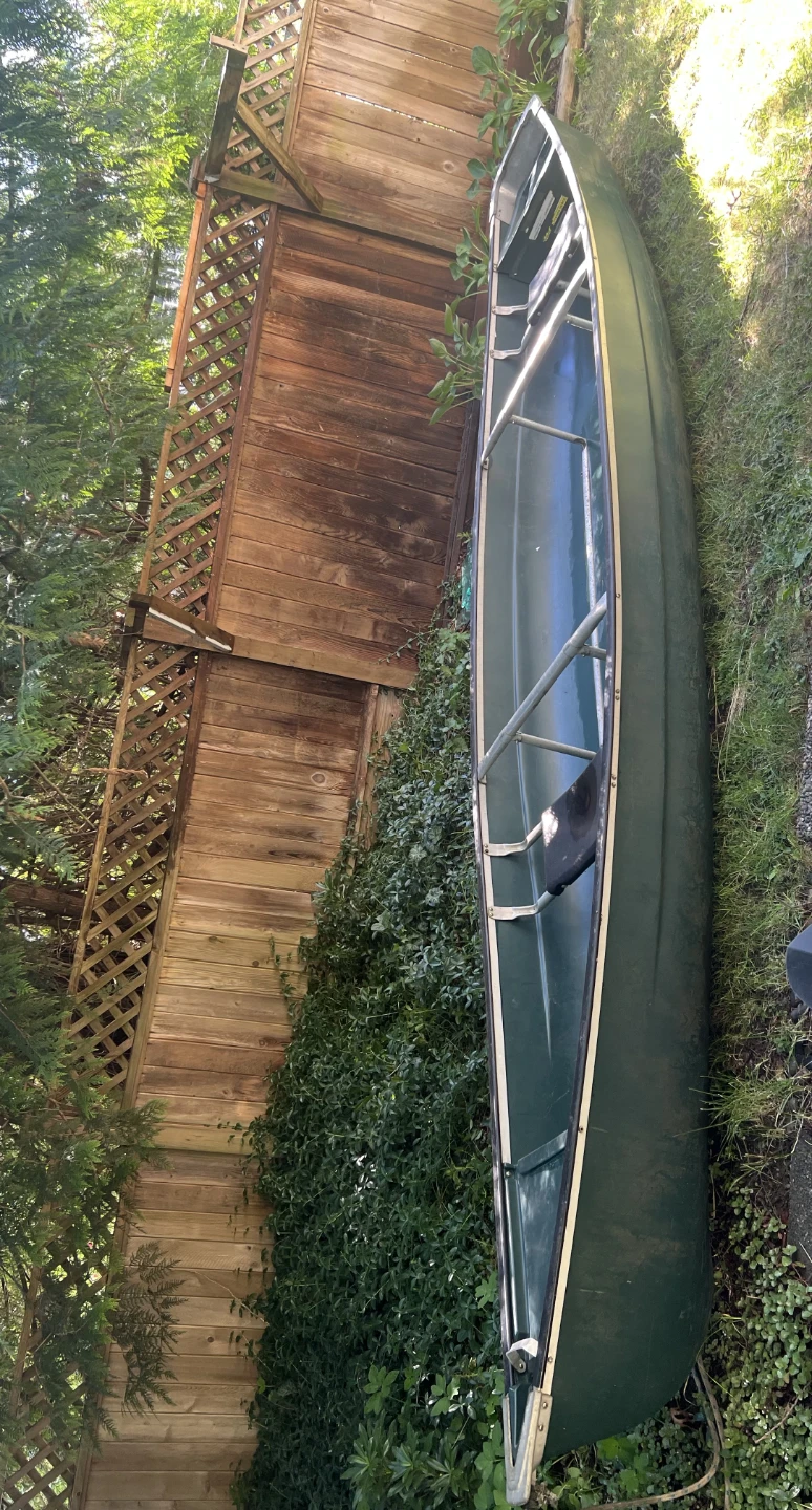 Coleman Canoo 15' 8" Canoe