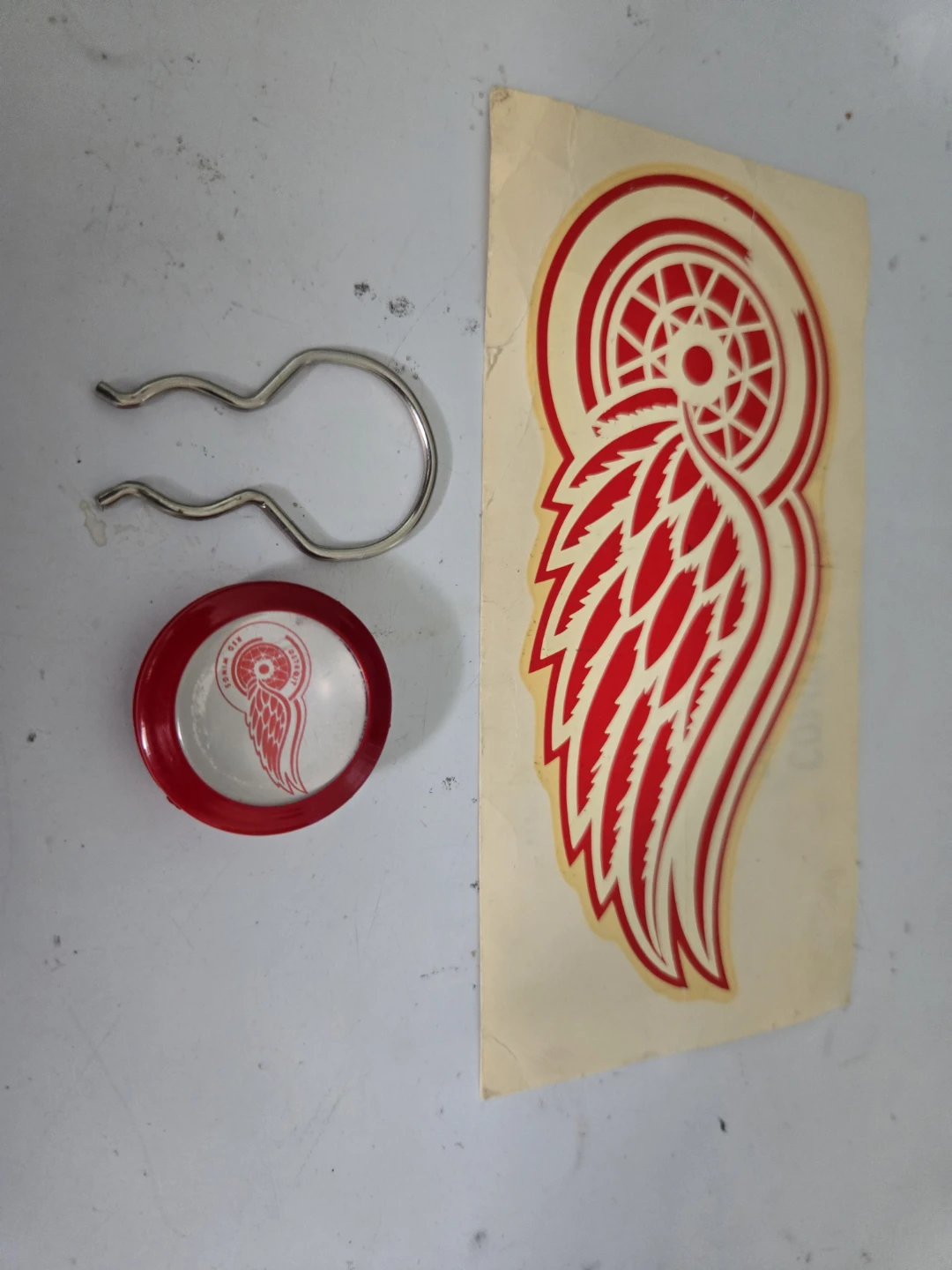 Detroit Hockey Club Vintage Keychain & Sticker - photo 2