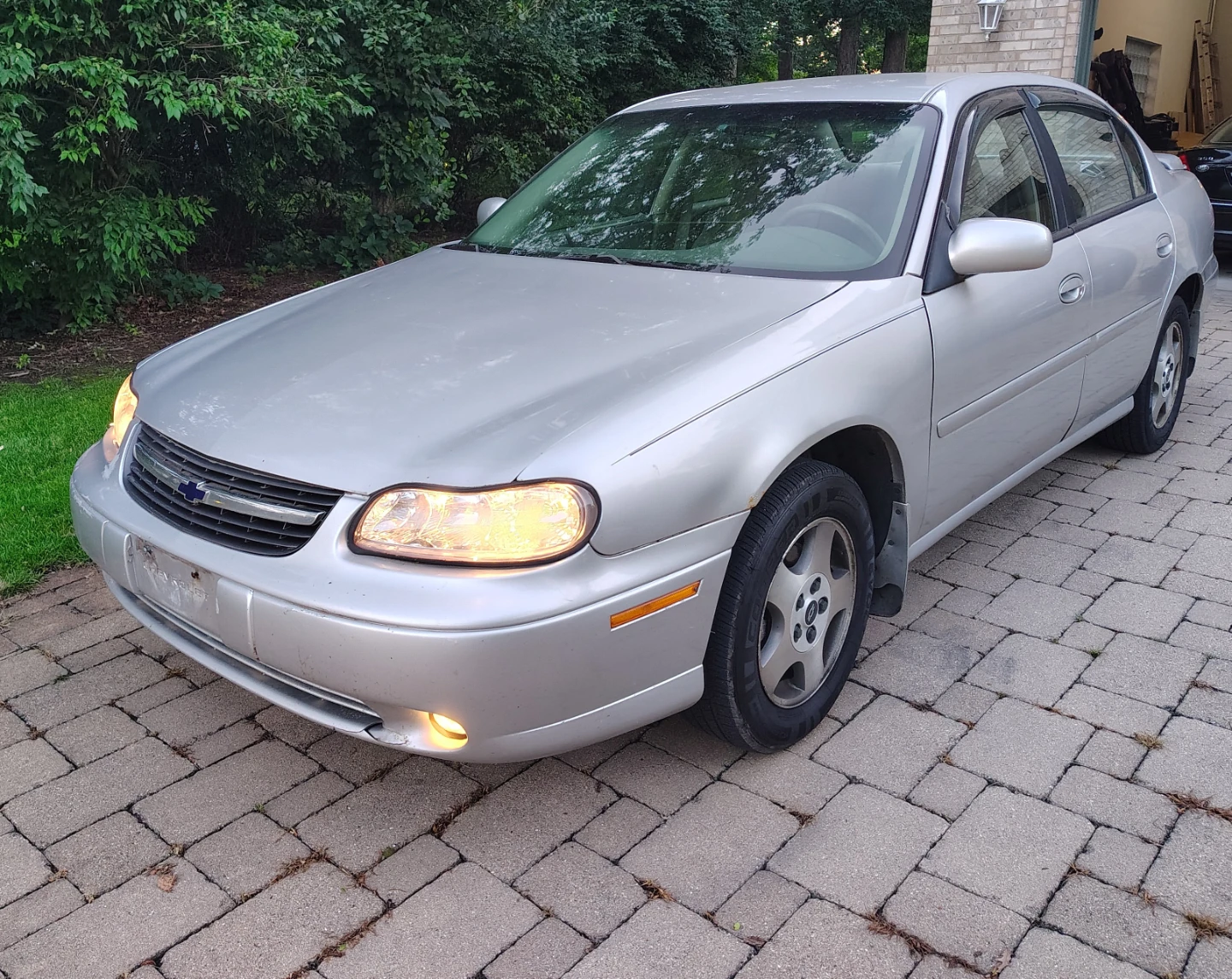 2003  Chevrolet Malibu LS Sedan