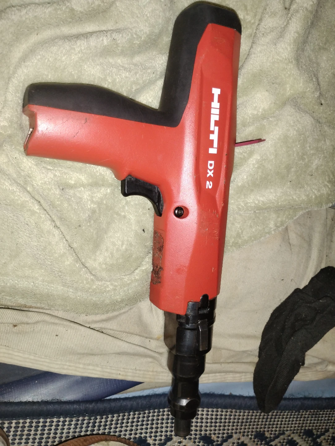 Hilti DX 2 Powder-Actuated Tool