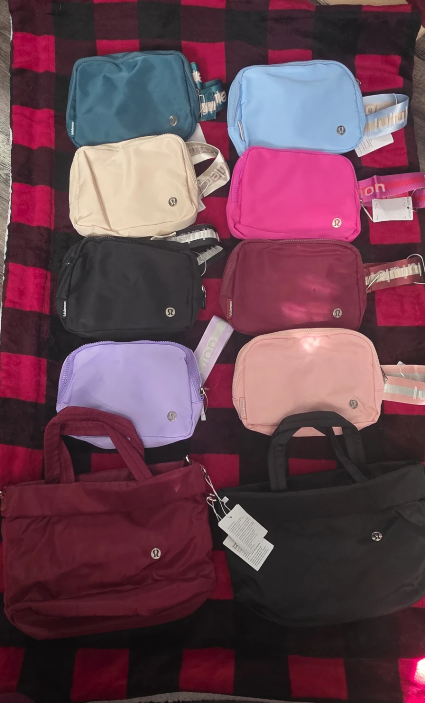 Lululemon, Alo, longchamp
