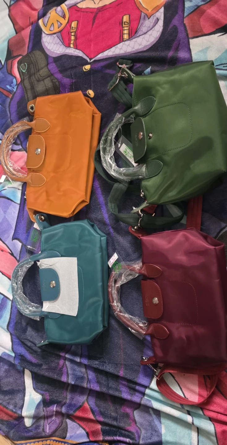 Lululemon, Alo, longchamp - photo 4