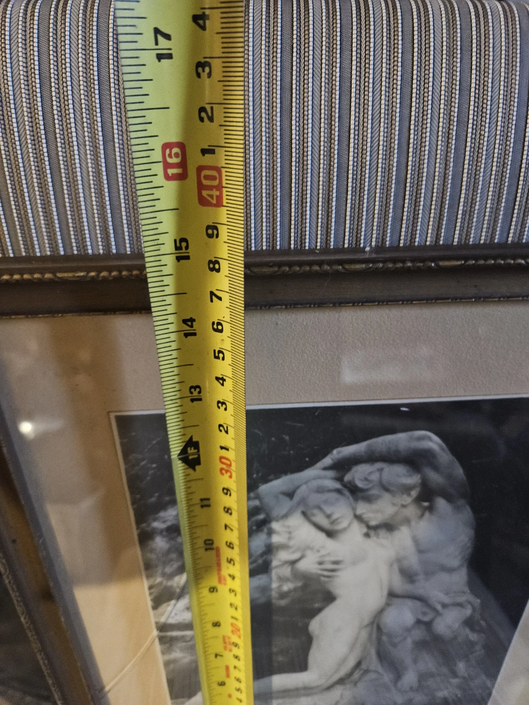 Framed Artwork of a Couple - photo 5