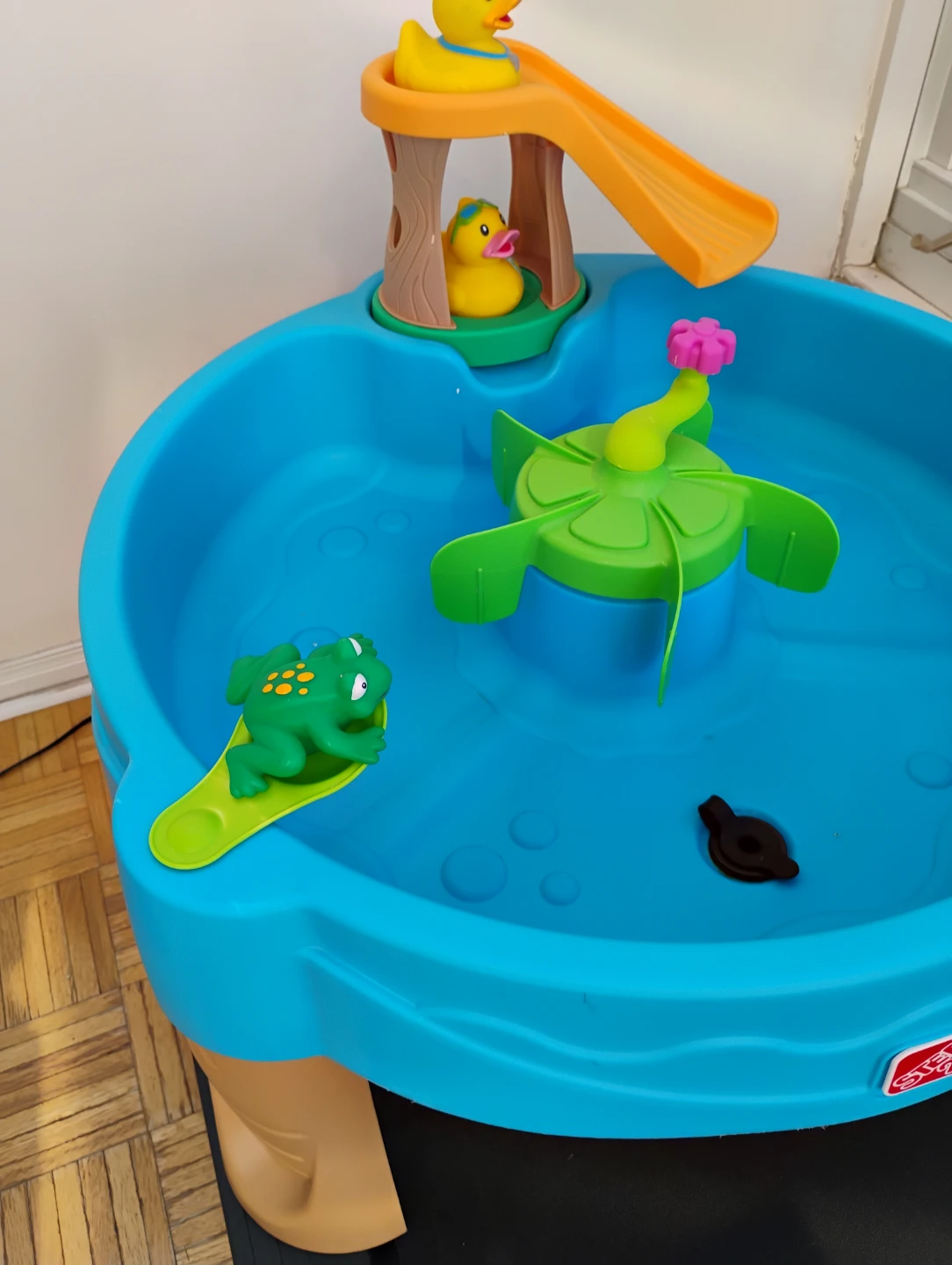 Step2 Water Table - photo 2