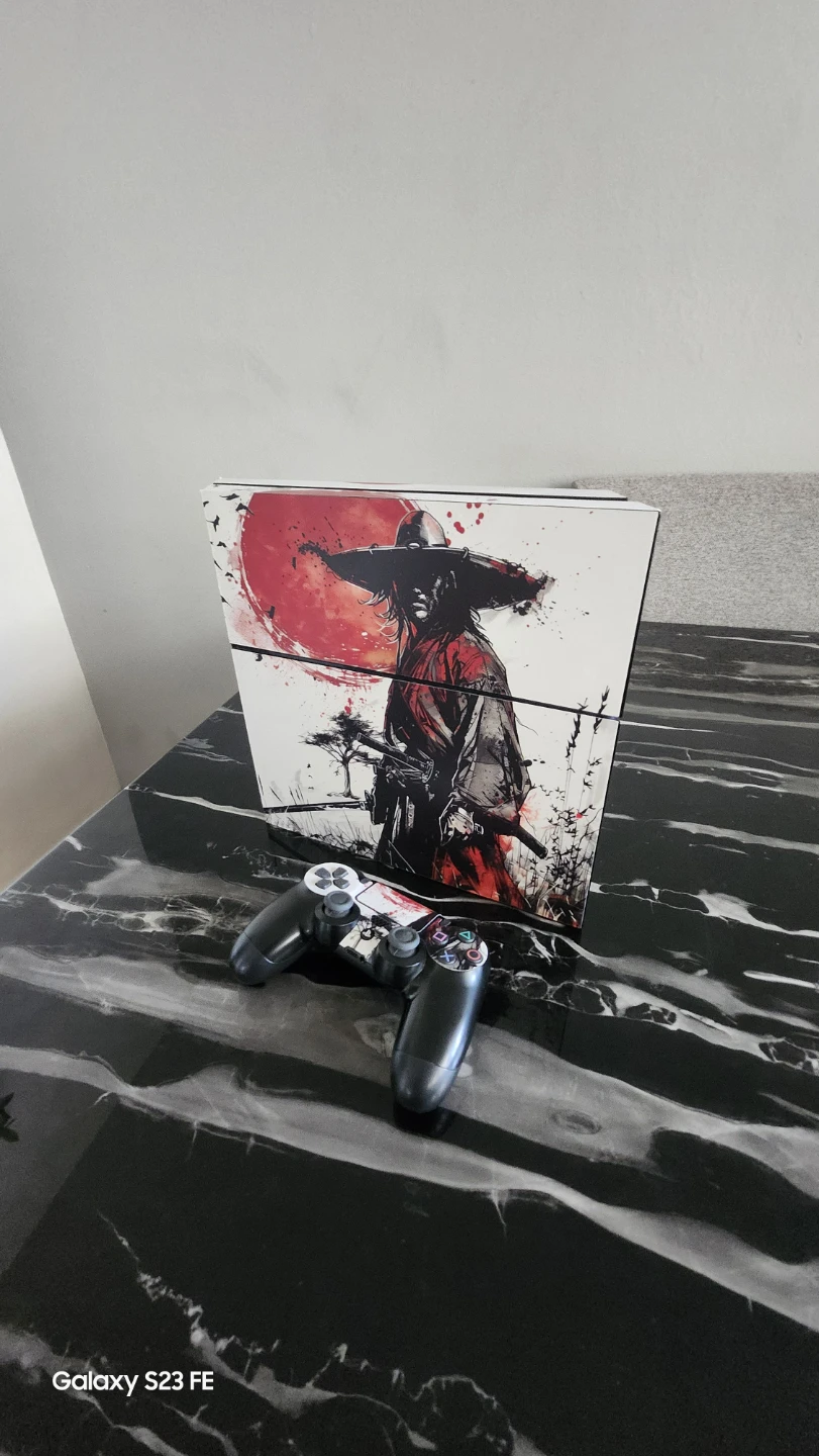 Custom Samurai 1tb PS4  Console with Controller