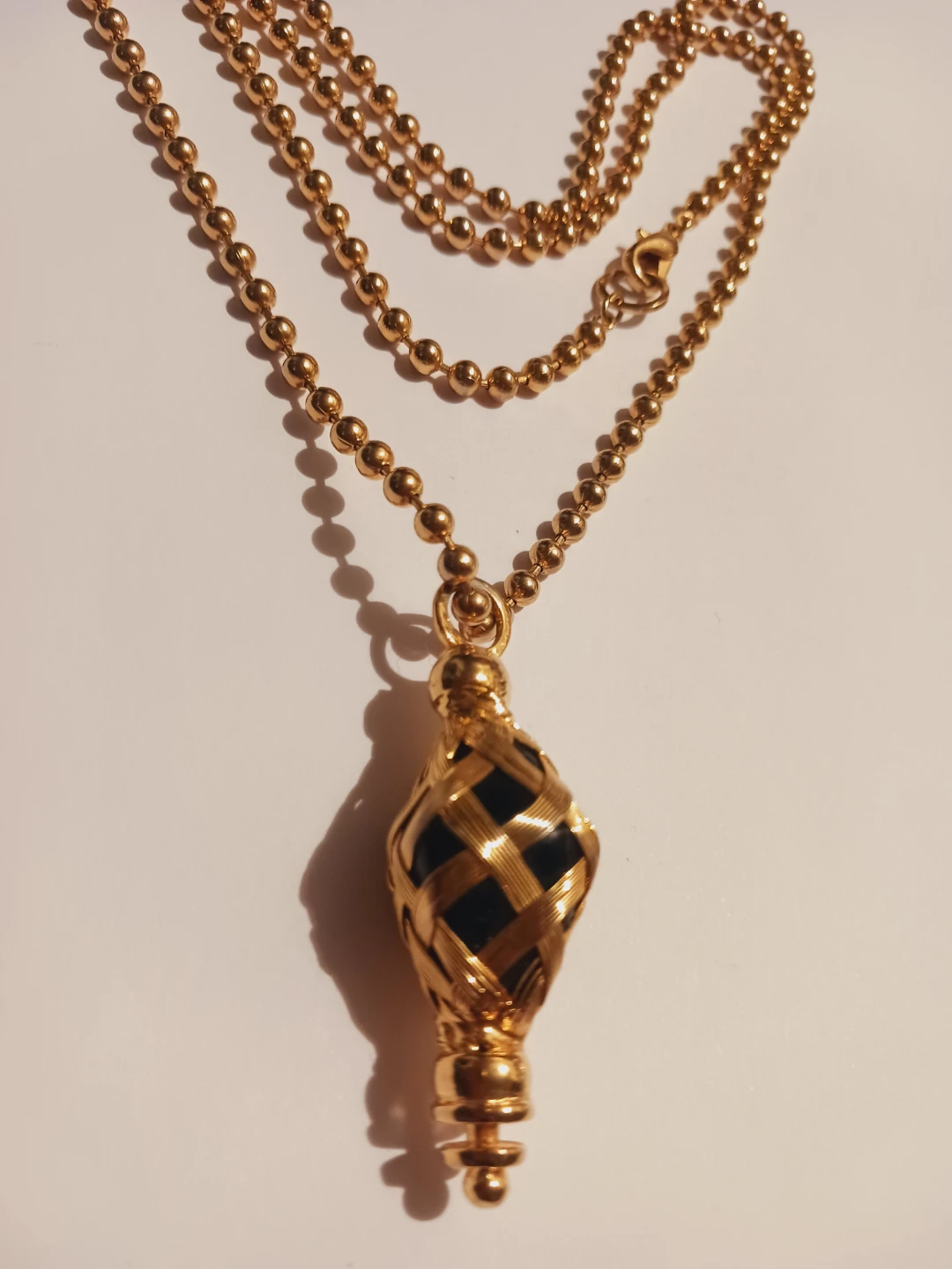 Gorgeous Gold Tone Unique Pendant with Necklace - photo 3