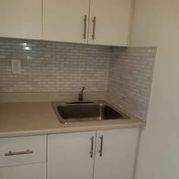 1 Bed & Bath Rental Basement - photo 2