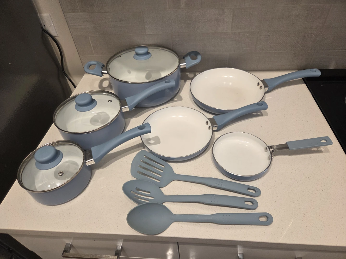 Mainstays Ceramic Nonstick 12 Piece Cookware Set, Blue Linen - photo 2