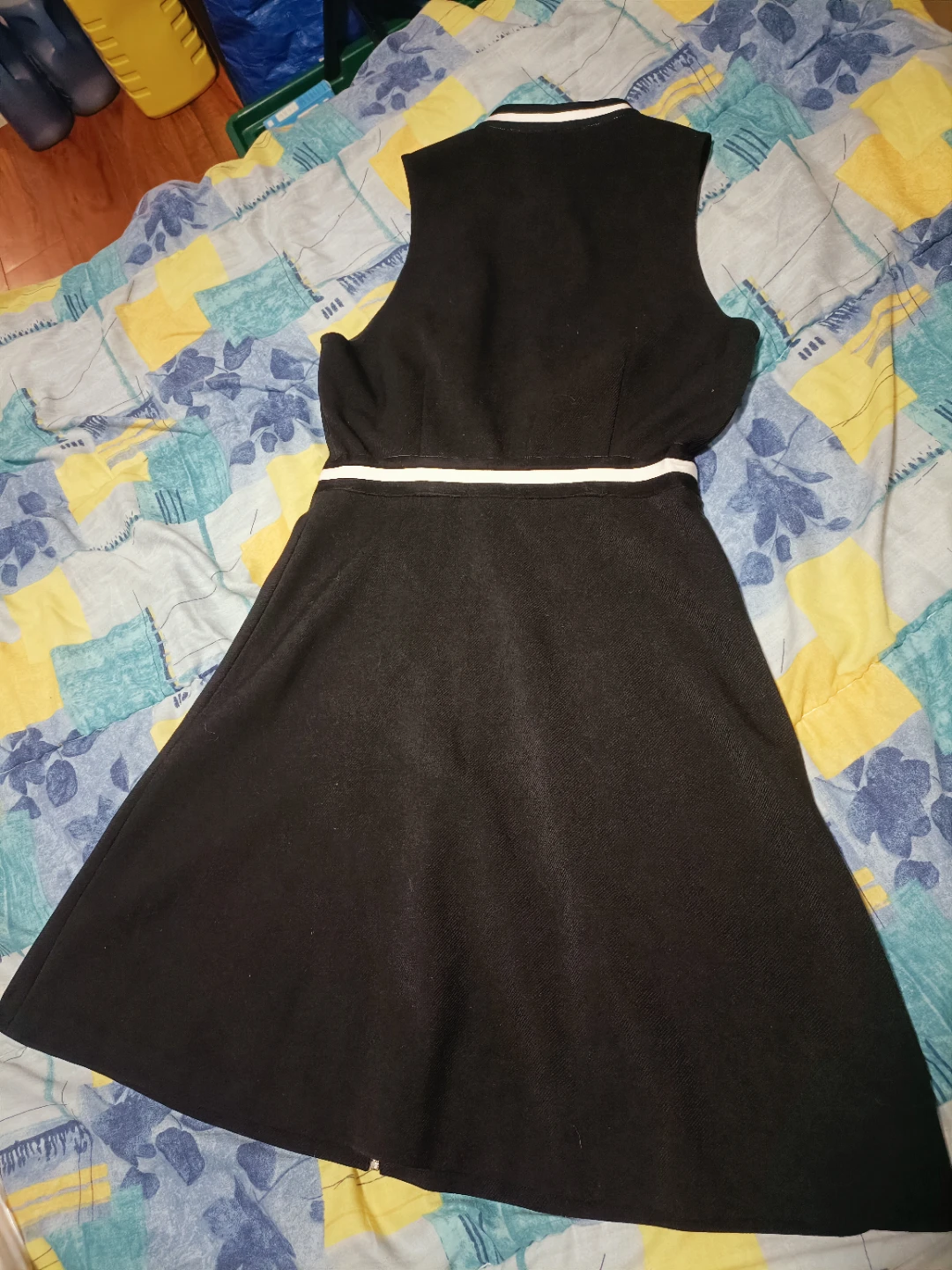 Urban Revivo Black Sleeveless Dress with Bow - photo 3