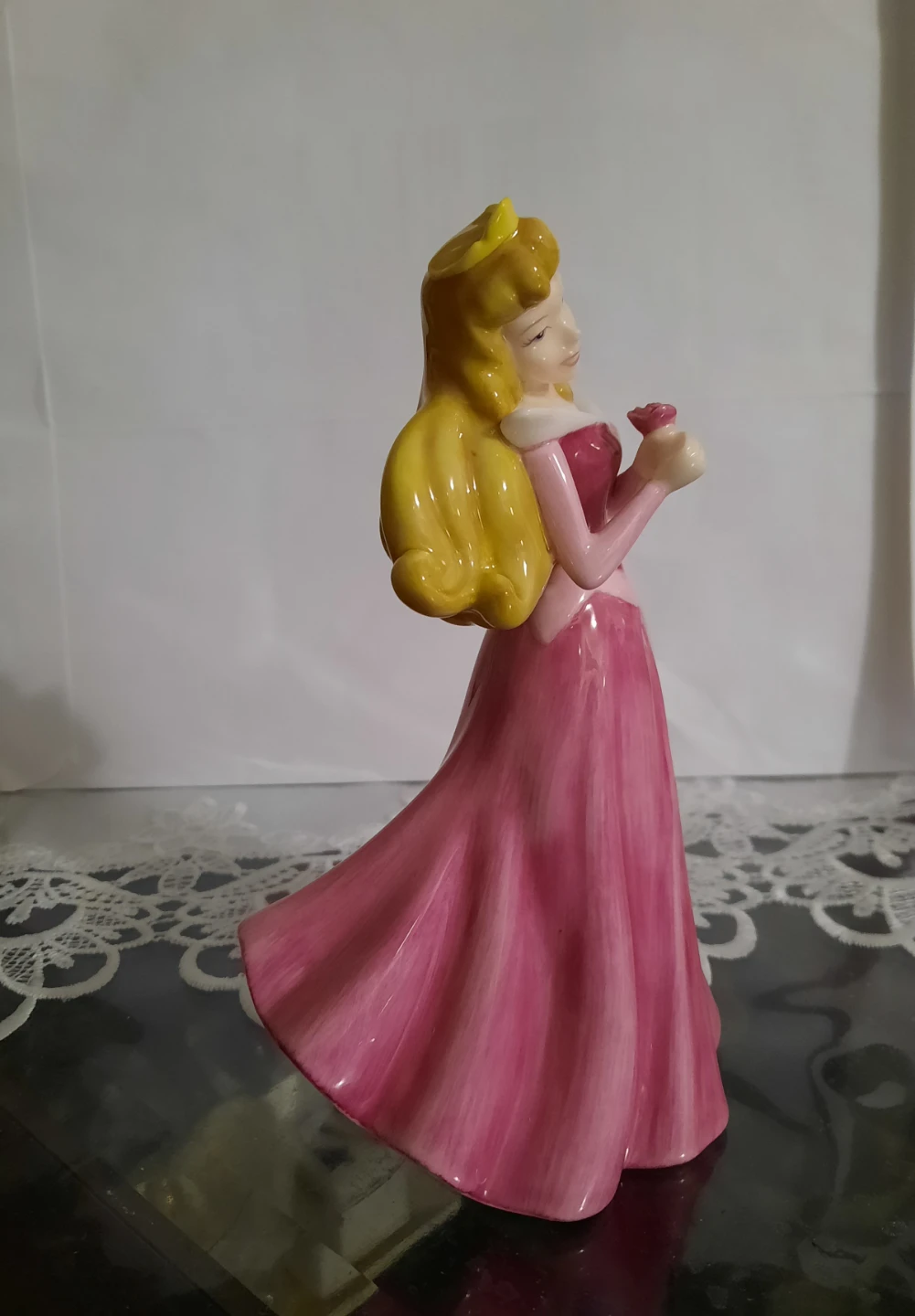 Royal Doulton Sleeping Beauty Figurine - photo 2