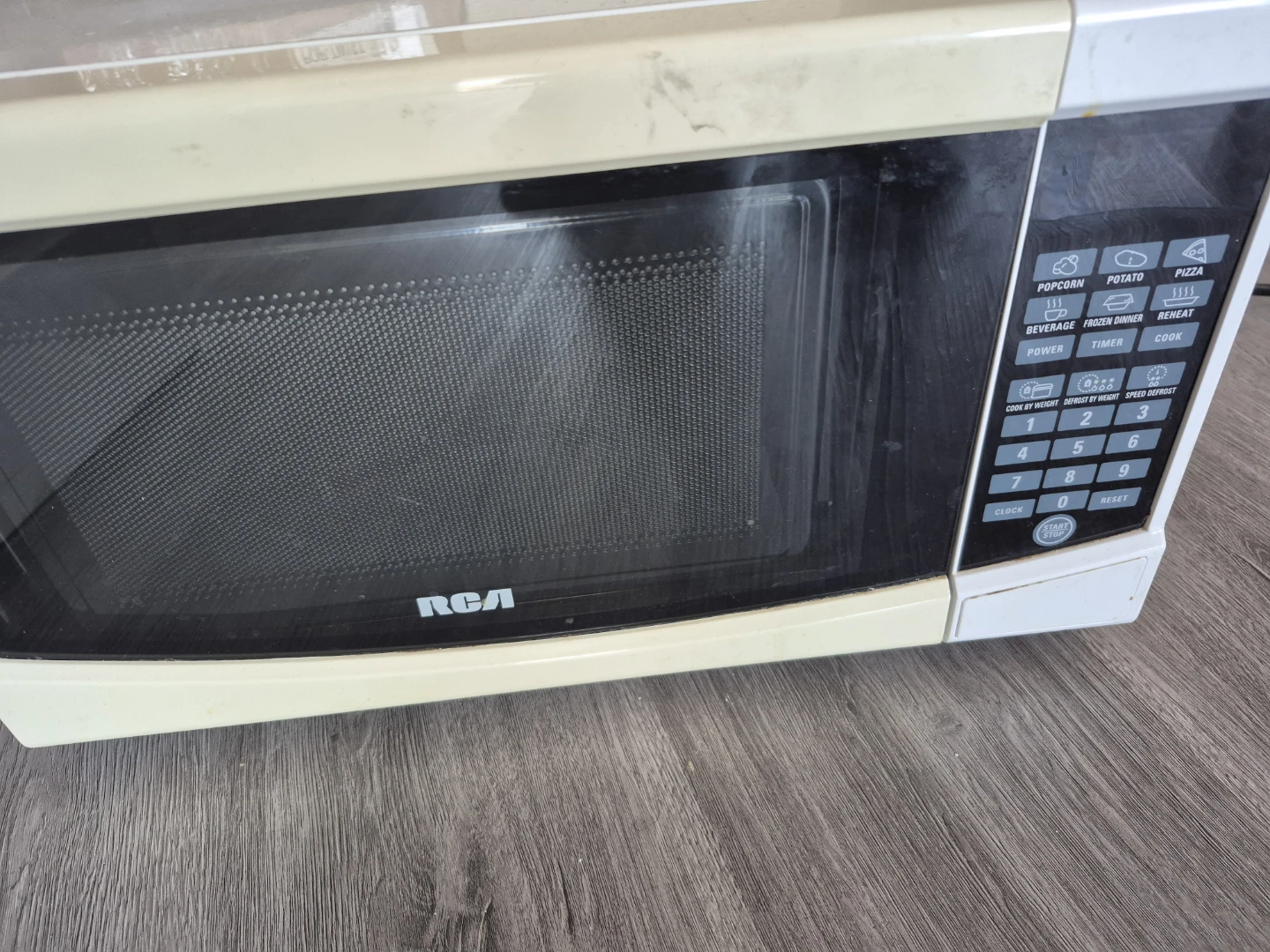 RCA Microwave Oven