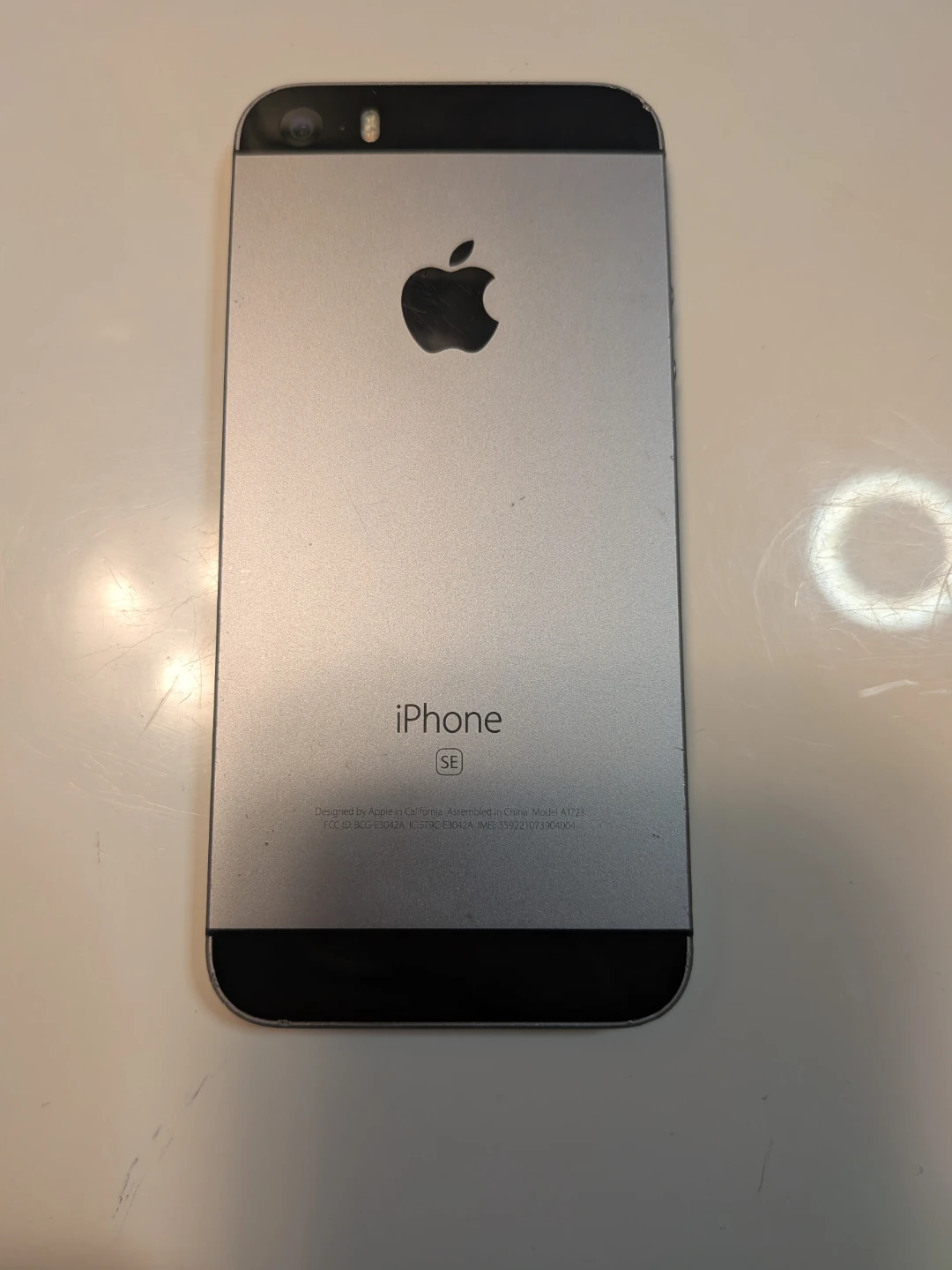iPhone SE 16GB - photo 2