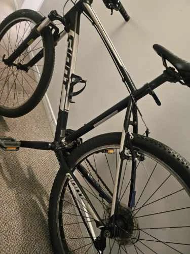Giant Mountain Bike - photo 3