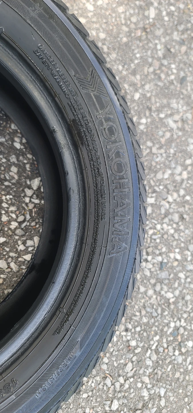 Yokohama Ice Guard Winter Tire 185/60R15 - photo 2