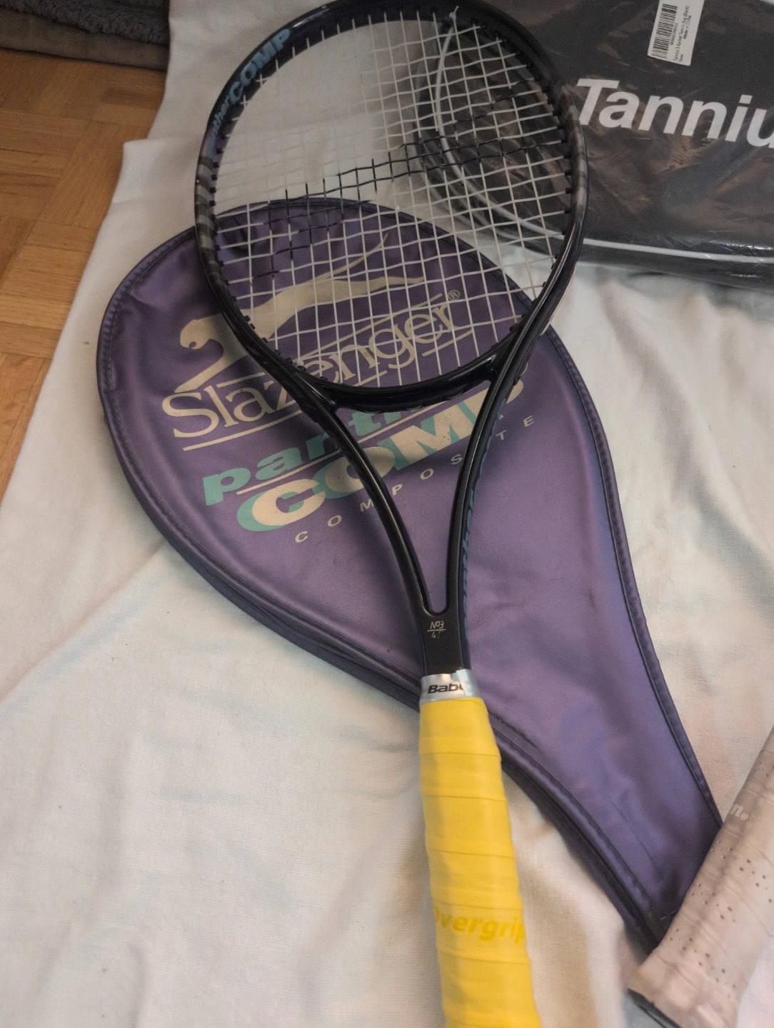 Wilson and Slazenger Tennis Rackets with Tannius Bag - photo 3