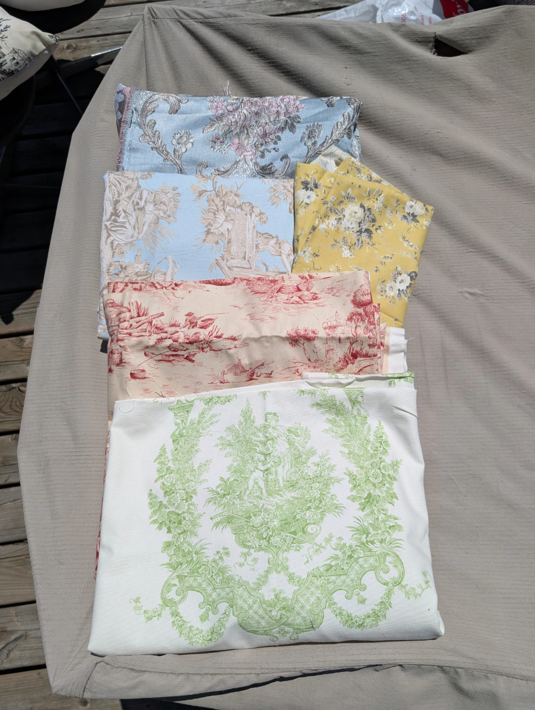 Fabric remnants bundle - photo 2