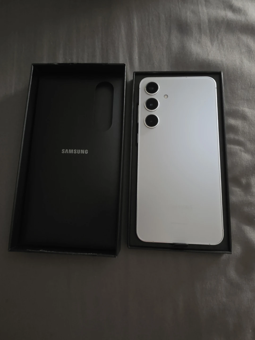 Samsung Galaxy S24+ (Plus) SM-S926W - 256GB Marble Gray Unlocked - photo 2