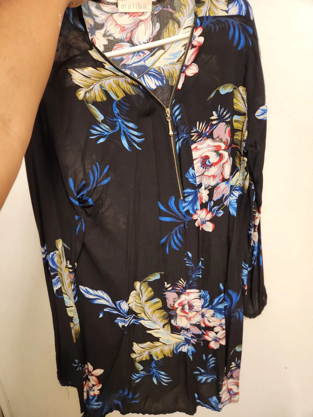 Malibu Black Floral Print Blouse ⚽