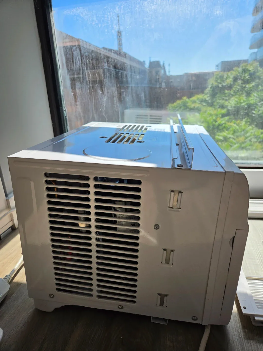 Air Conditioner - photo 2