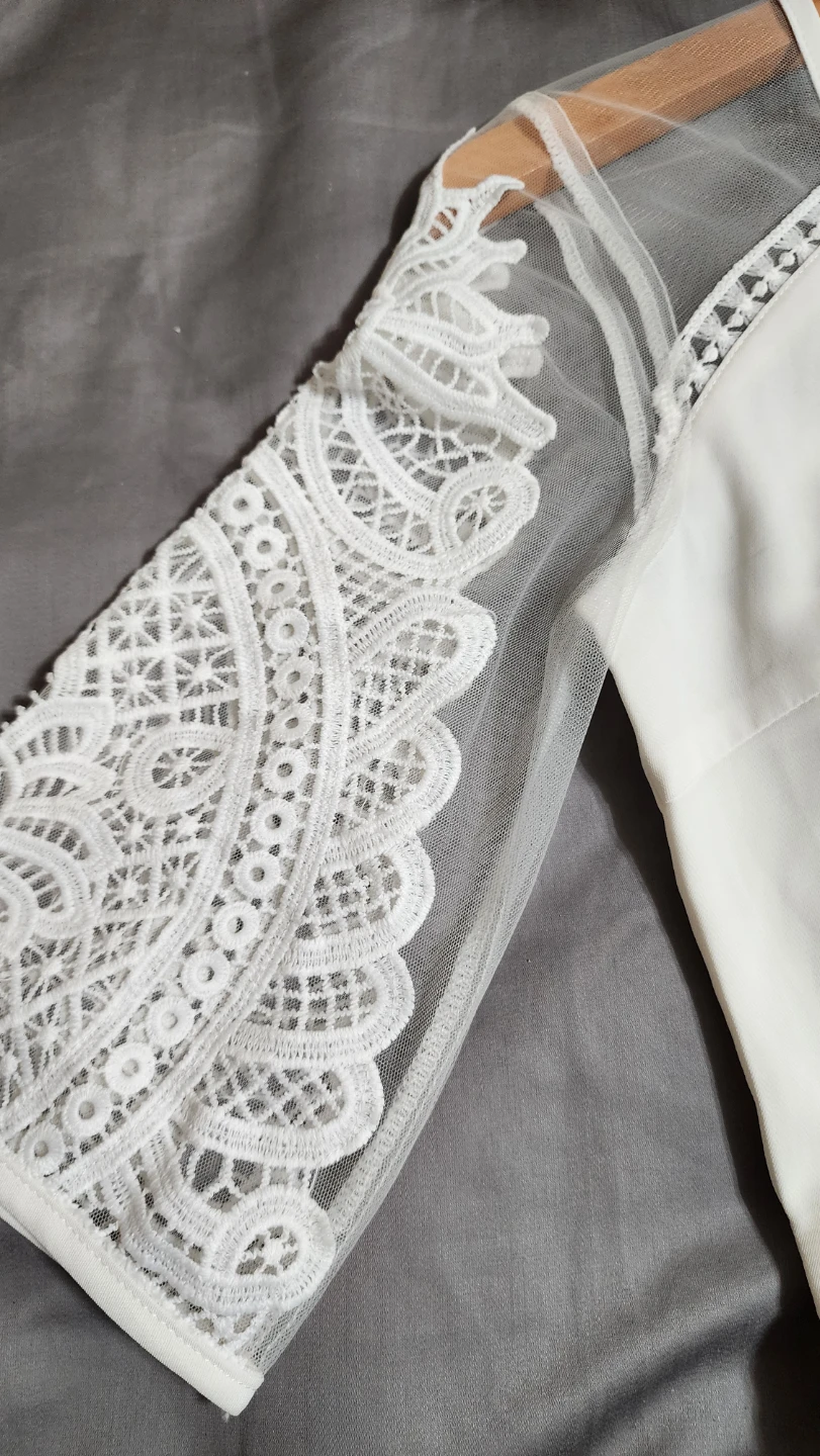 White Lace Sleeve Romper Small - photo 2