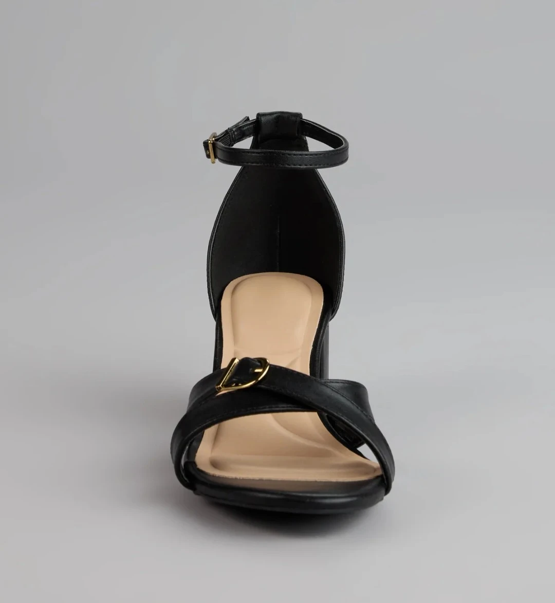Wide Black Block Heel Sandals sz 8.5 fits like 9.5 - photo 3