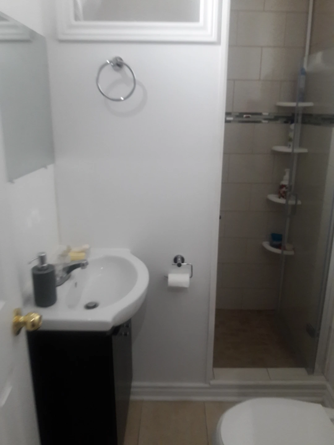 Sharing room for rent with 1 other person main floor. - photo 5